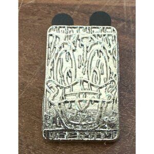 Disney Parks Hidden Mickey Trading Pin Donald Duck 4 of 10 2011 Authentic